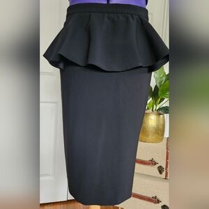 ST. JOHN Knits Heavy Crepe Peplum Knee length Size 12 Pencil Skirt!